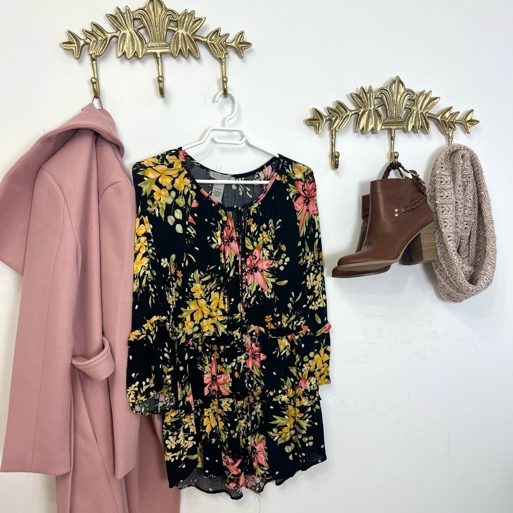 Shabby chic floral peplum blouse L